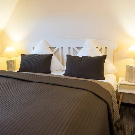 Hotel Hotel-restaurant Thuringer Hof 3*
