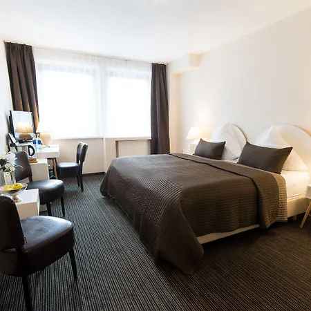 Hotel Hotel-restaurant Thuringer Hof 3*